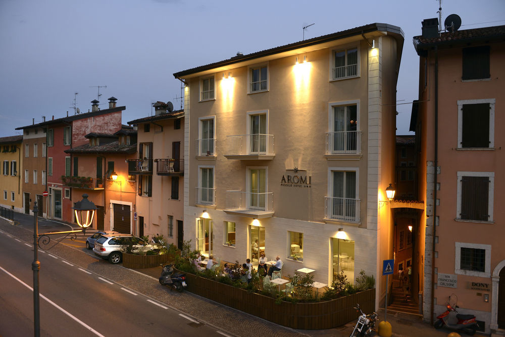 Aromi Piccolo Hotel Salo Exterior photo